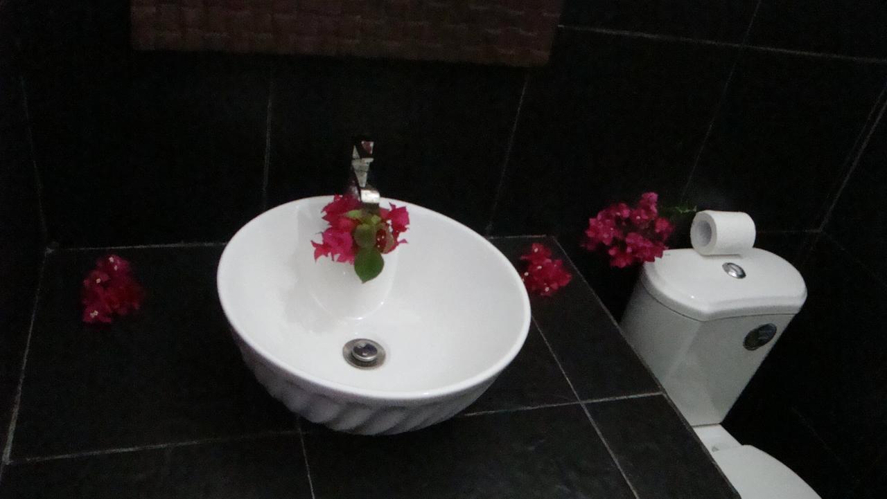 Relaxing Homestay Kuta  Exteriör bild